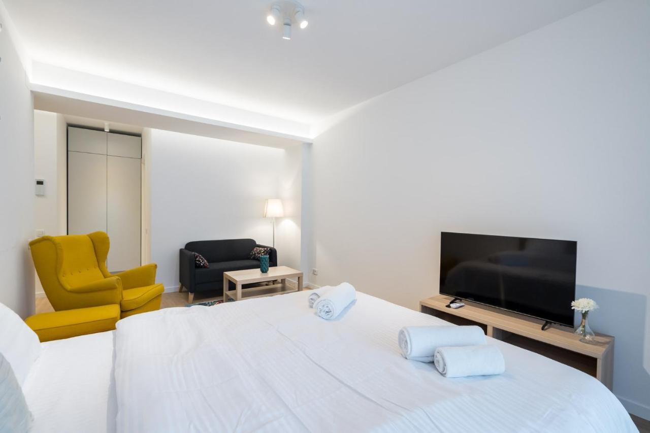 Zen Studios - Central Escape With Parking Bukarest Exterior foto
