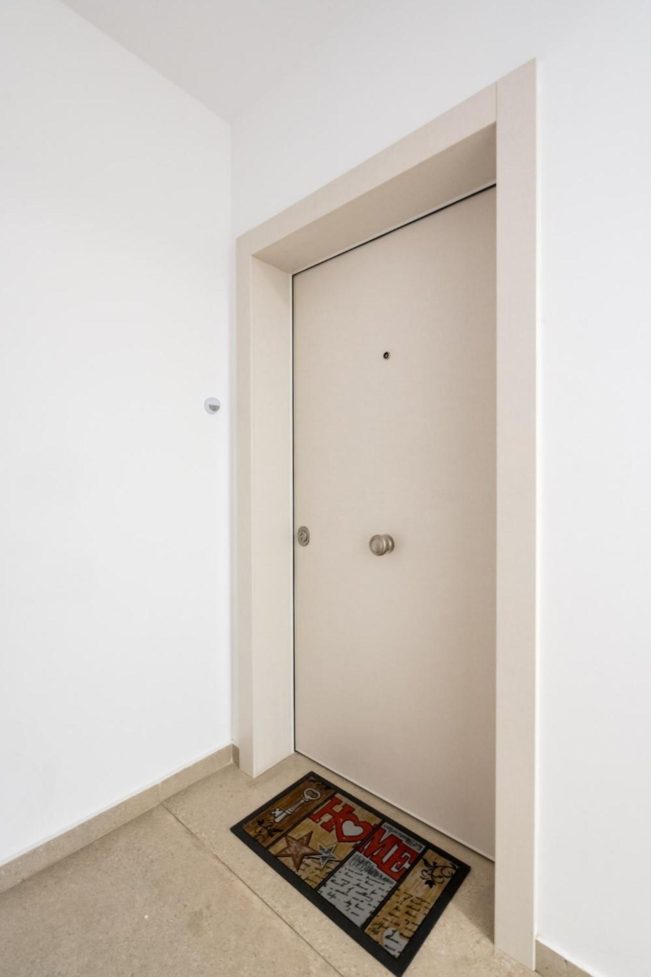Zen Studios - Central Escape With Parking Bukarest Exterior foto